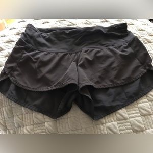 Lululemon Speed short *Read*
